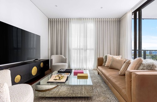 Bondi Junction Apartment | Sunset Spectacular in Bondi Junction