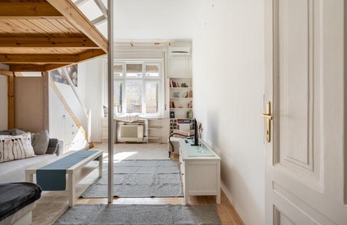 Kispest Apartment | Sunset Square Studio with gallery