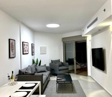 Ashkelon Apartment | Sunset suite - step from the beach
