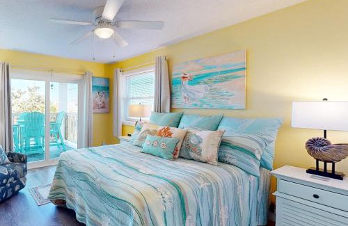 Avon Apartment | Sunset Terrace