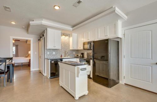 Clinton County Apartment | Sunset View Home 1 Mi to Smithville Lake!