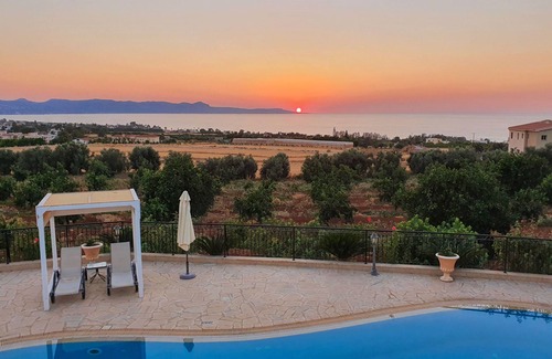 Argaka Villa | Sunset View Villa in Argaka