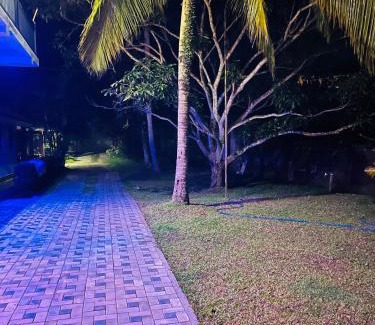 Hikkaduwa Villa | sunset villa
