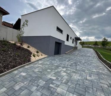 Liptovsky Trnovec Apartment | Sunset Villa Mara