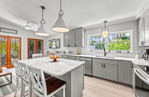 Bay Isle House | Sunset West - 3360