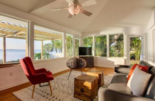 Indian Beach Sapphire Shores House | Sunsetter on Sapphire Shores