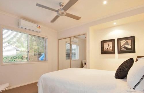 Sunshine Beach House | Sunshine Beach Retreat, Pool, Backyard
