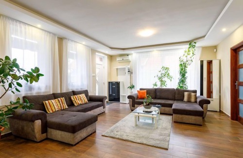 Balatonszemes House | Sunshine by Interhome