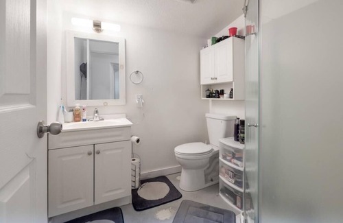 Gibsons Condo | Sunshine Coast at its best, Gibsons, close to Marina, beach and shops
