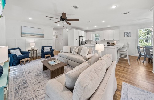 White's Gulfview House | Sunshine Daydream, Putting Green, Private heated Pool, Firepit, Great 30A Locale