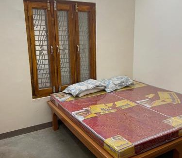 Bansgaon House | Sunshine homestay