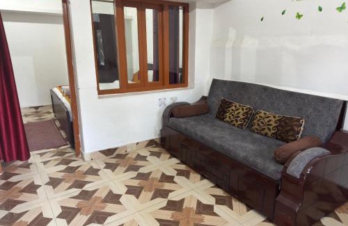 Bhowali House | Sunshine Homestay