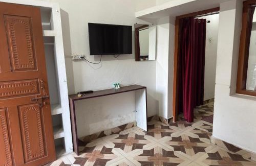 Bhowali House | Sunshine Homestay
