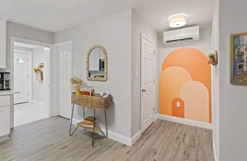 Frederick House | Sunshine House -Cheerful 2BR/2.5Bath Detached Home