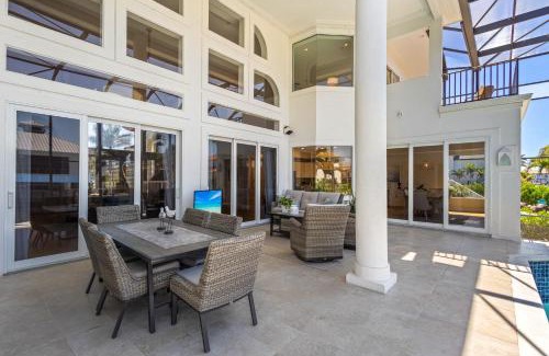 Vanderbilt Beach House | Sunshine on the Water