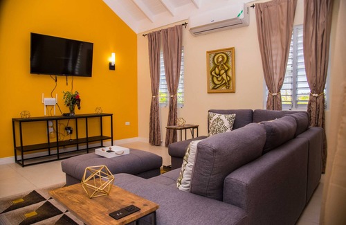 St. Ann's Bay Villa | Sunshine Paradise Villa