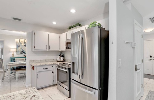Bonita Springs House | Sunshine, Serenity & a gorgeous Saltwater Pool—All at Casa Bonita Florida