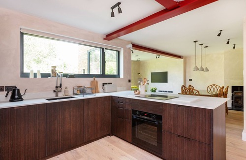 North Kensington Apartment | Sunshine Soul, by Veeve