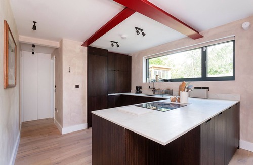 North Kensington Apartment | Sunshine Soul, by Veeve