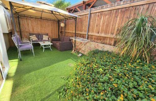 Eilat Apartment | Sunshine Suite Boutique Only 5 Min Walk To The Beach - By SEAELO EILAT