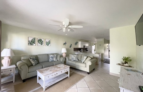 Estate Golden Rock Condo | Sunshine Suite, Just Steps to the Pool and Ocean