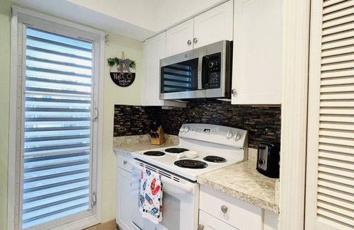 Estate Golden Rock Condo | Sunshine Suite, Just Steps to the Pool and Ocean