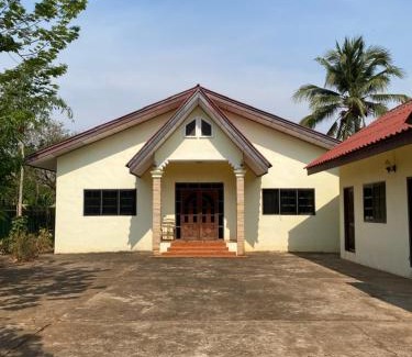 Louangphabang Apartment | SUNTIPHAB GETS House