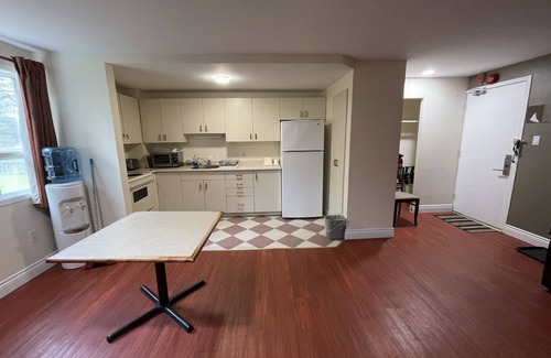 Laurentian Valley Hotel | Super 8 by Wyndham Pembroke