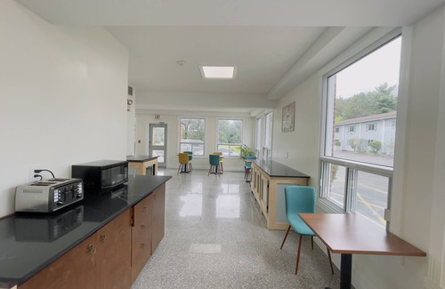 Laurentian Valley Hotel | Super 8 by Wyndham Pembroke