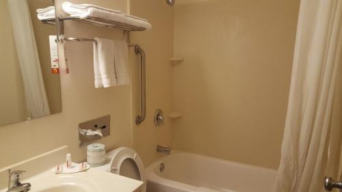 Abingdon Hotel | Super 8 by Wyndham Abingdon VA