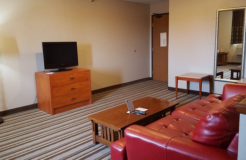 Abingdon Hotel | Super 8 by Wyndham Abingdon VA