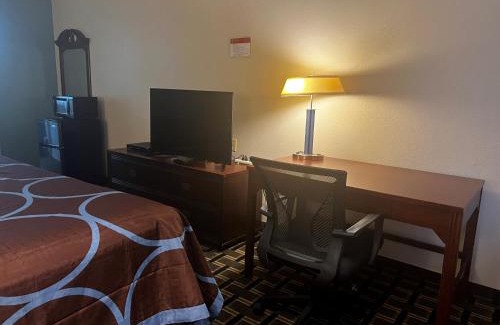 McNair Hotel | Super 8 by Wyndham Baytown I-10