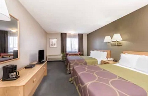 Bernalillo Hotel | Super 8 by Wyndham Bernalillo