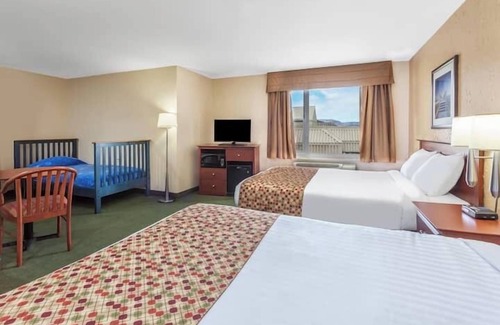Campbellton Hotel | Super 8 by Wyndham Campbellton NB