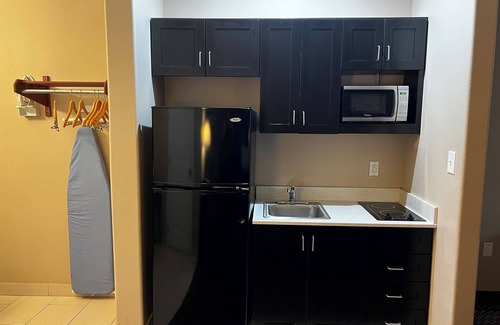 Center Hotel | Super 8 by Wyndham Center