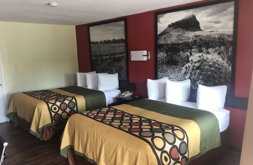 Corsicana Hotel | Super 8 by Wyndham Corsicana