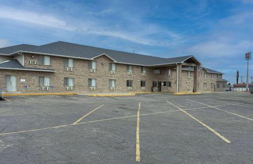 Cozad Hotel | Super 8 by Wyndham Cozad