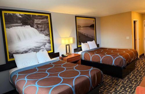 Cozad Hotel | Super 8 by Wyndham Cozad
