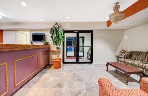 Dallas Hotel | Super 8 by Wyndham Dallas South