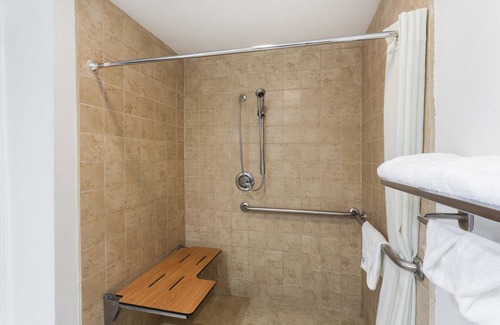 El Cajon Hotel | Super 8 by Wyndham El Cajon/San Diego