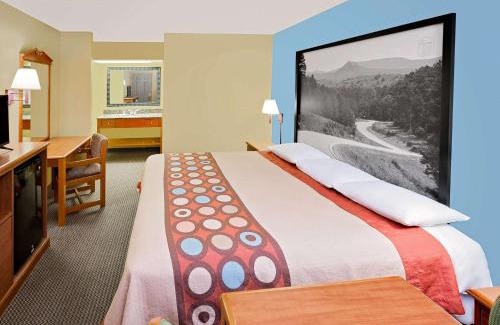 Hazen Hotel | Super 8 by Wyndham Hazen