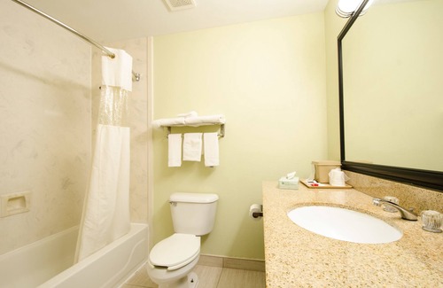 North Chesterfield Hotel | Super 8 by Wyndham Hull Street Midlothian/Richmond Area