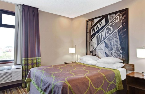 Rochdale Hotel | Super 8 by Wyndham Jamaica North Conduit