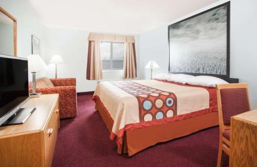Kindersley Hotel | Super 8 by Wyndham Kindersley