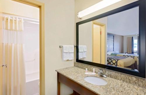 Laurel Hotel | Super 8 by Wyndham Laurel