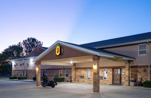 Mattoon Hotel | Super 8 by Wyndham Mattoon