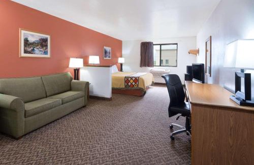 Dellslow Hotel | Super 8 by Wyndham Morgantown