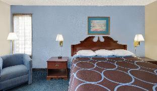 Newburgh Hotel | Super 8 by Wyndham Newburgh/West Point Stewart Intl Airport