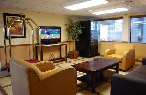 Central Oklahoma City Hotel | Super 8 by Wyndham Oklahoma City