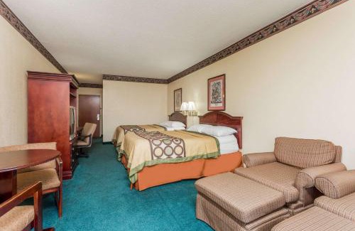 Powdersville Hotel | Super 8 by Wyndham Piedmont Greenville Area